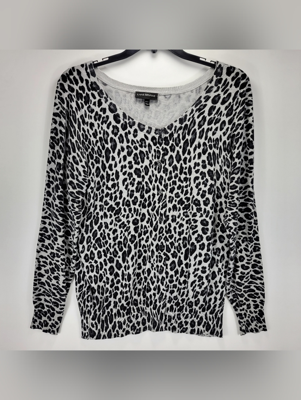 Lane Bryant Long Sleeve Button Top Shirt Women 18/20 Animal Print Quiet Luxury